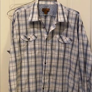 Men’s casual shirt